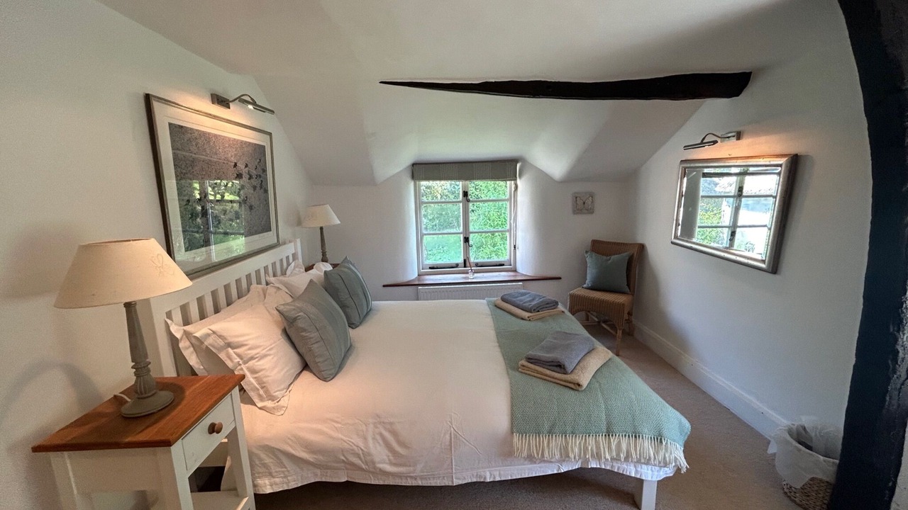 Photo of Others in Cotleigh