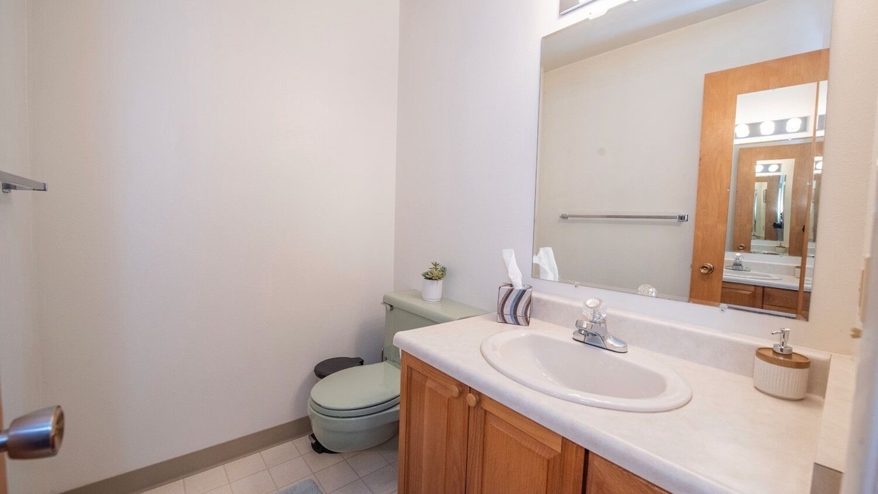 Photo of Others in Inner Sunset