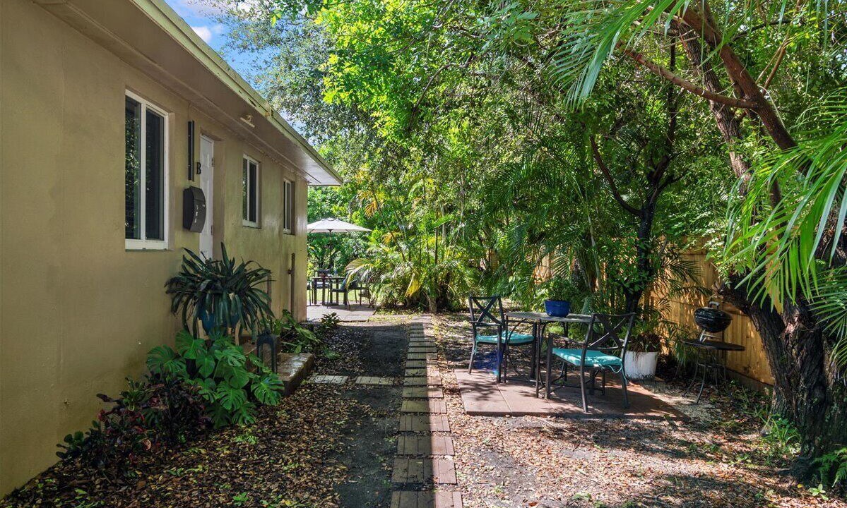 Photo of Outdoor in Oakland Park