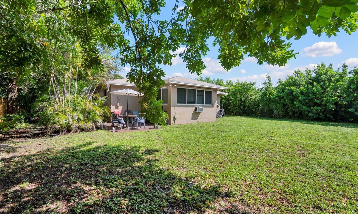Photo of Outdoor in Oakland Park