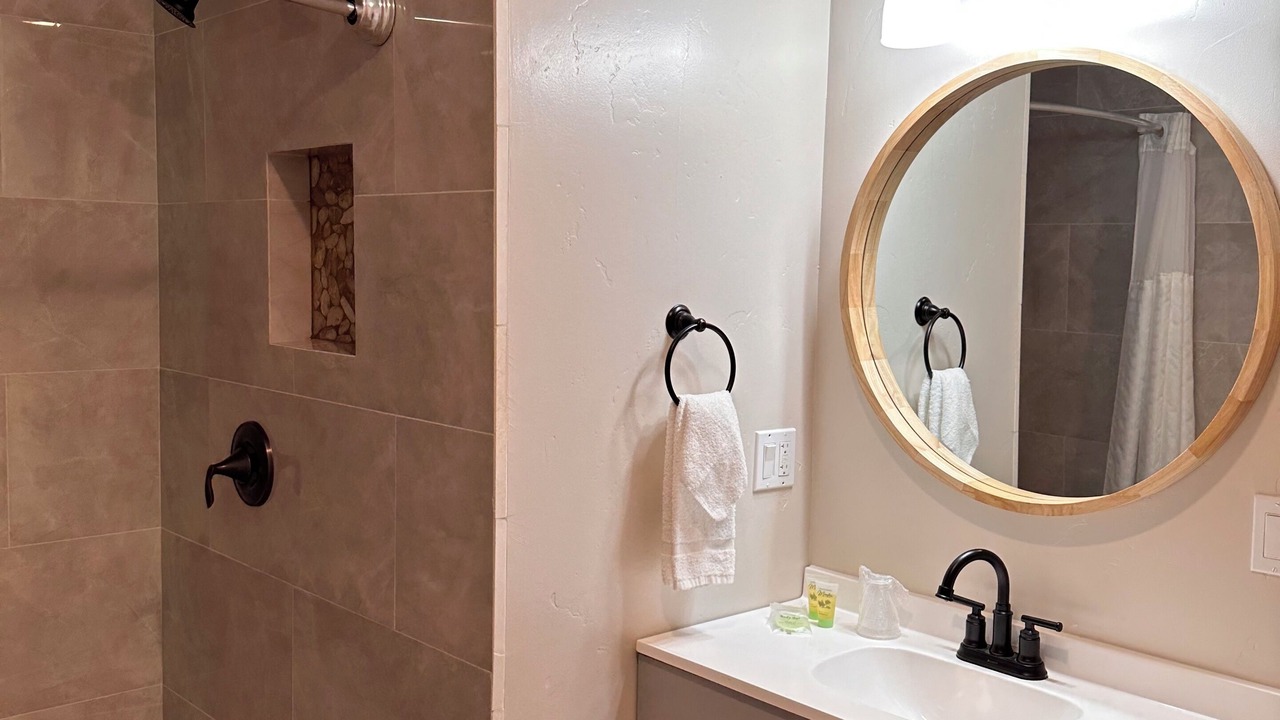 Photo of Bathroom in Lee Vining