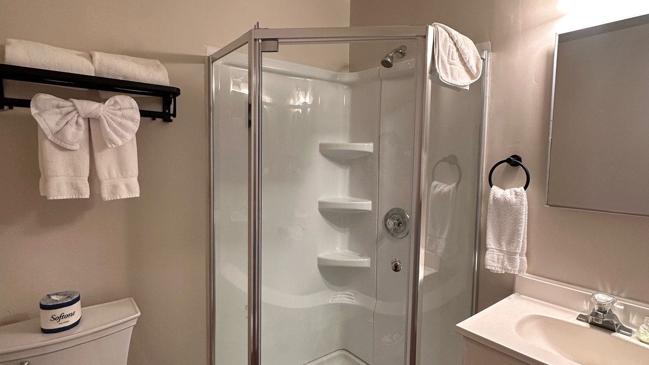 Photo of Bathroom in Lee Vining