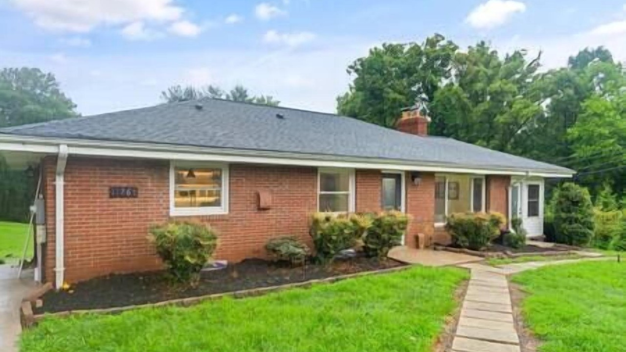 Photo of Outdoor in Oakton