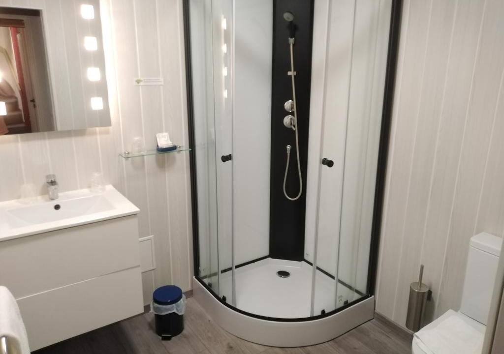 Photo of Bathroom in Montreuil-sur-Mer