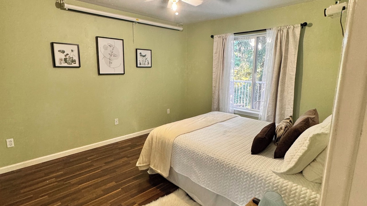 Photo of Others in Holly