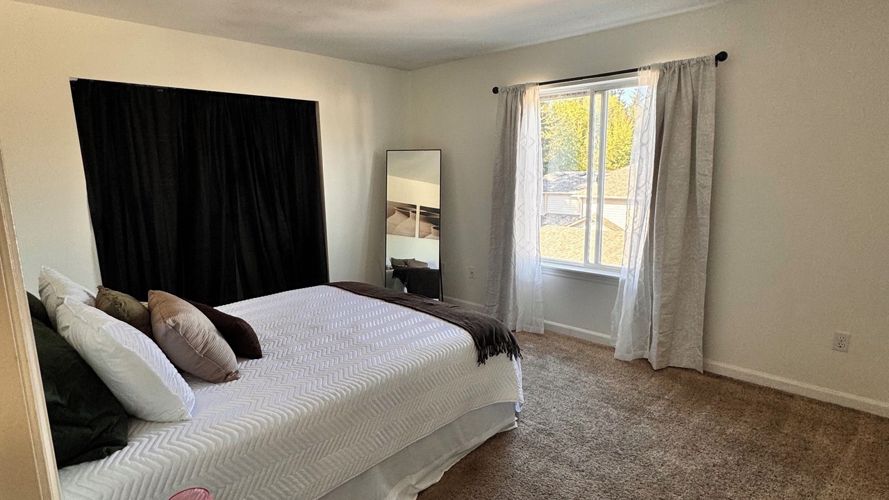 Photo of Others in Holly