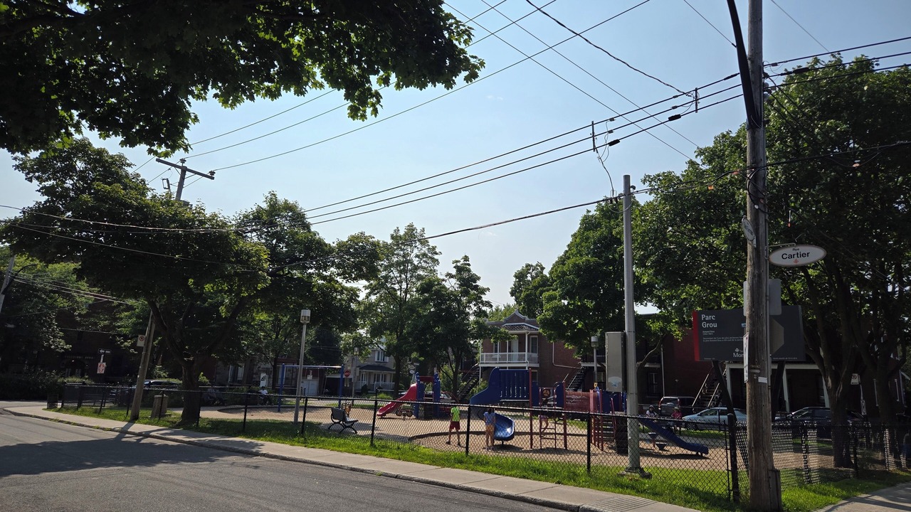 Photo of Others in Saint-Laurent