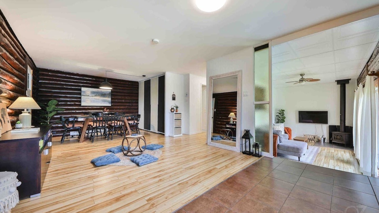 Photo of Livingroom in Saint-Alphonse-Rodriguez