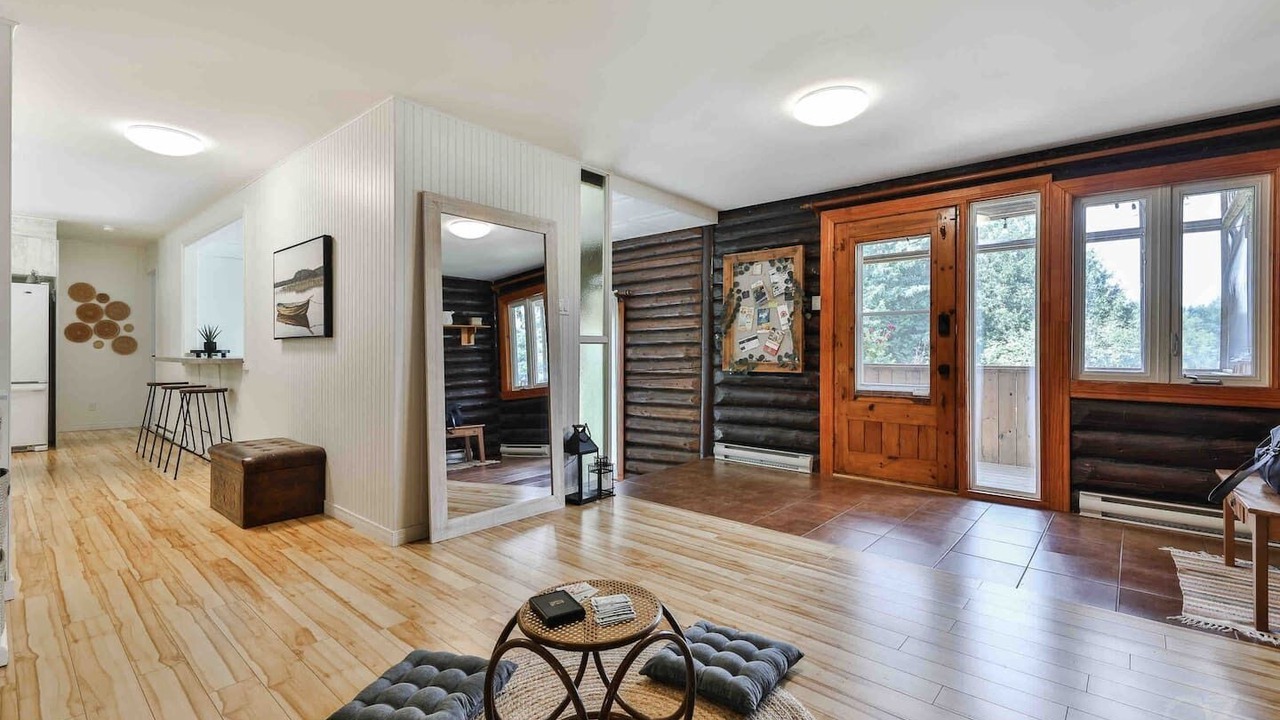 Photo of Livingroom in Saint-Alphonse-Rodriguez