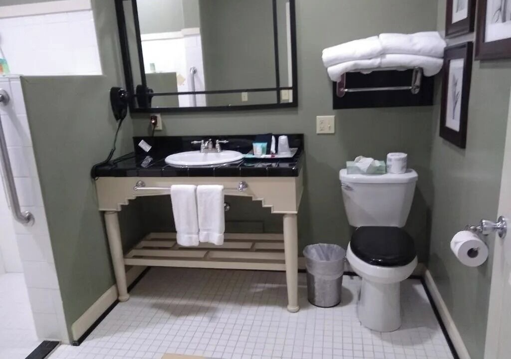 Photo of Bathroom in Mayfield