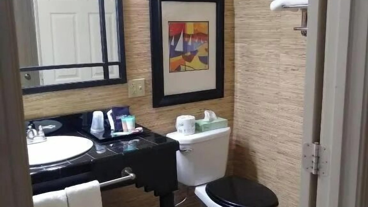 Photo of Bathroom in Mayfield