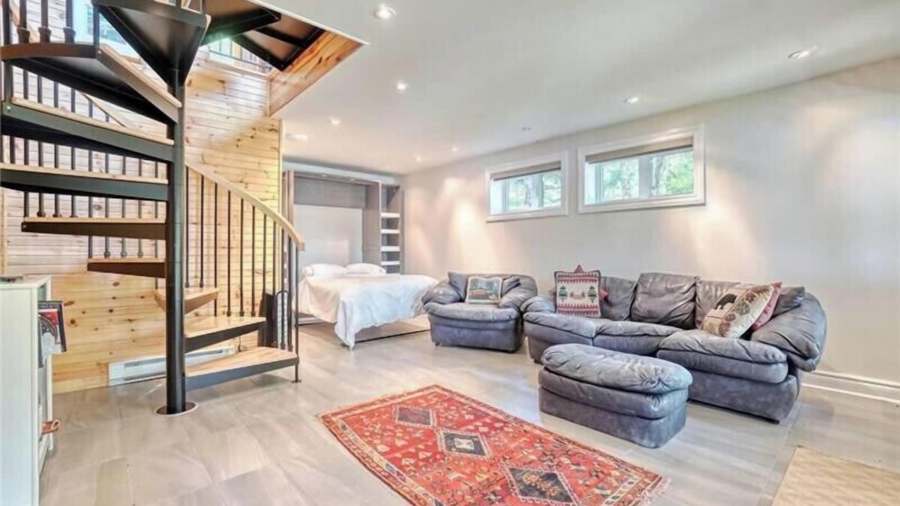 Photo of Livingroom in Val-des-Monts
