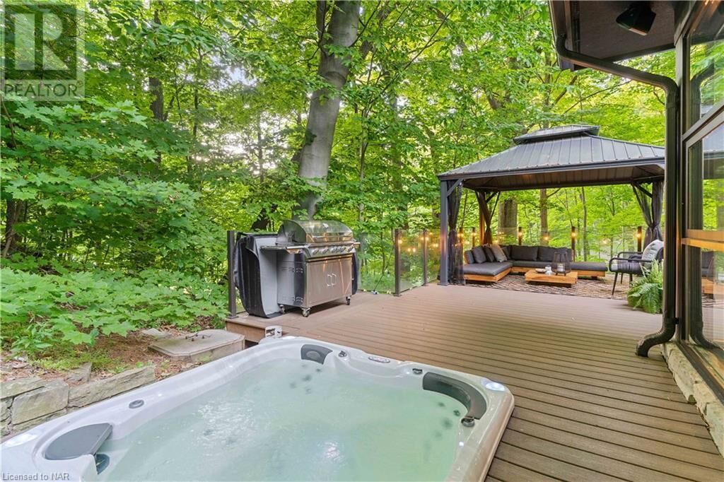 Photo of Outdoor in Pelham