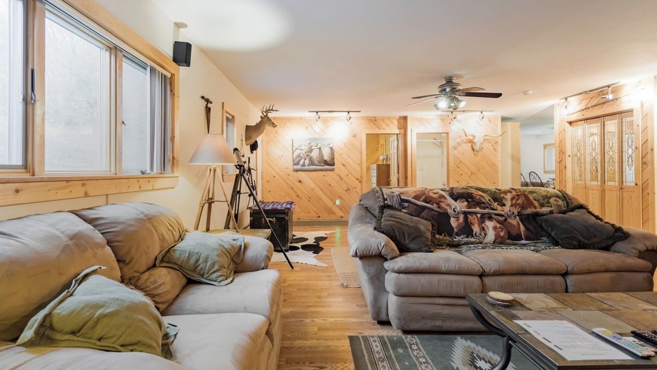 Photo of Livingroom in Hamden