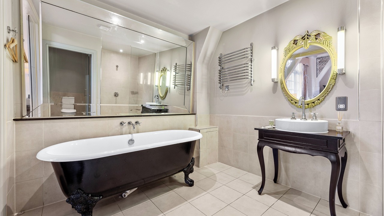 Photo of Others in Windsor City Centre