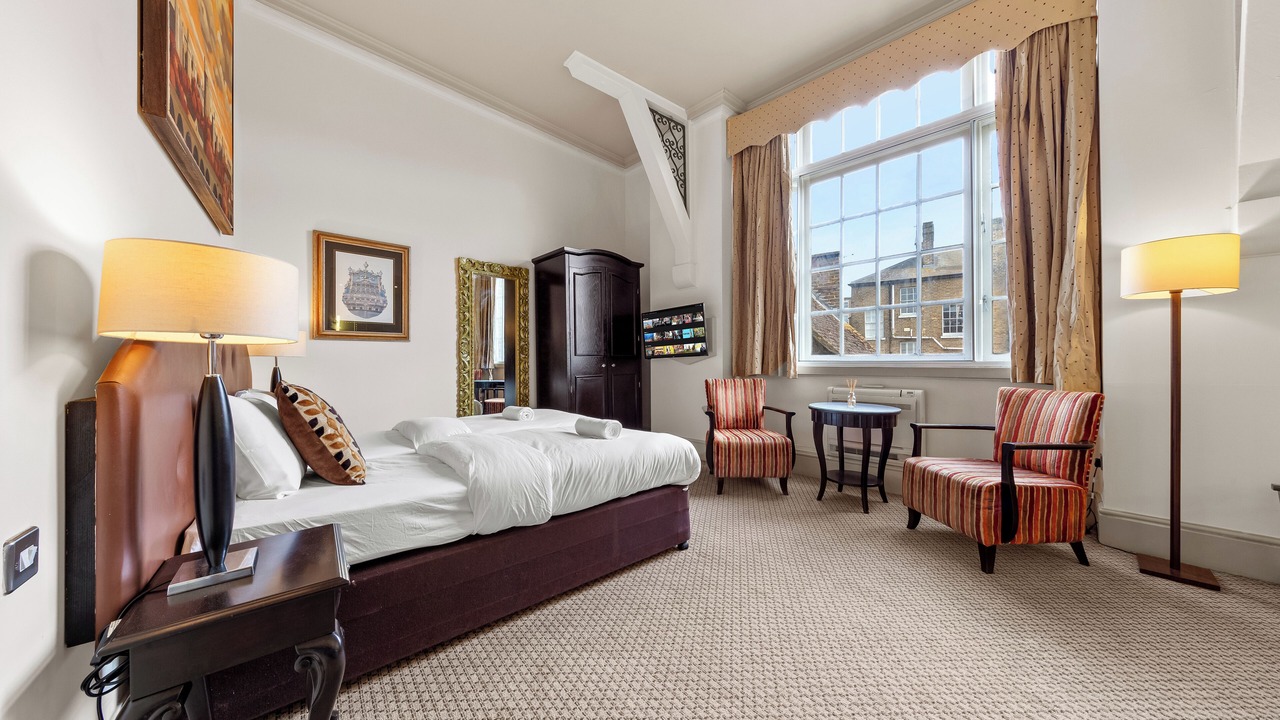 Photo of Bedroom in Windsor City Centre