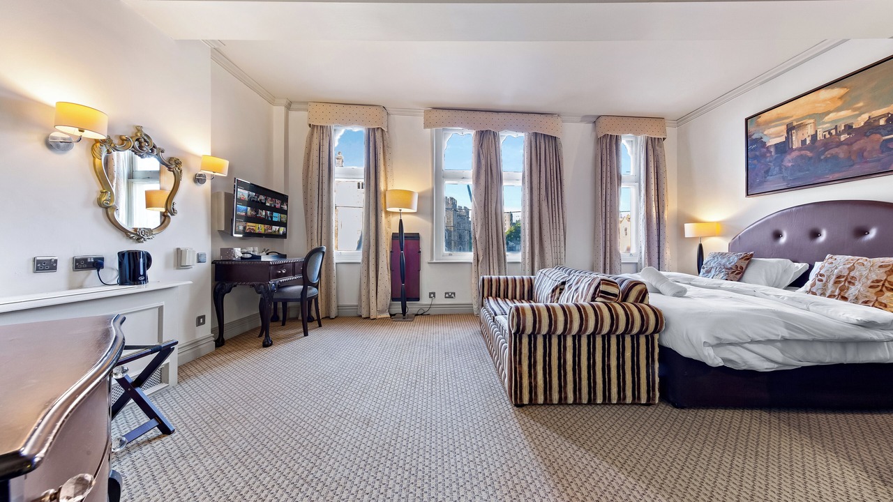 Photo of Bedroom in Windsor City Centre