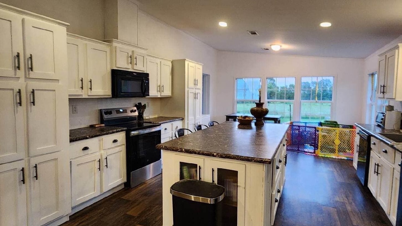 Photo of Kitchen in Smith County