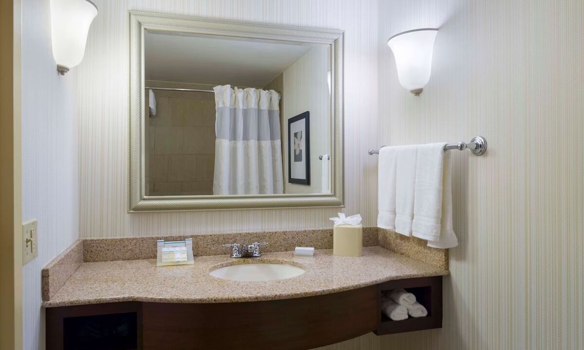 Photo of Others in Silver Lane