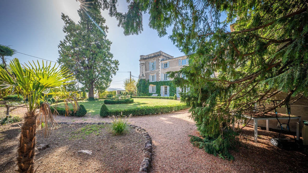 Photo of Outdoor in Pont-du-Chateau