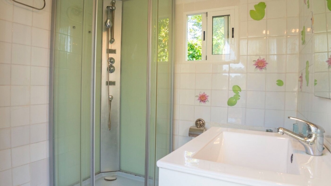 Photo of Bathroom in Cubelles