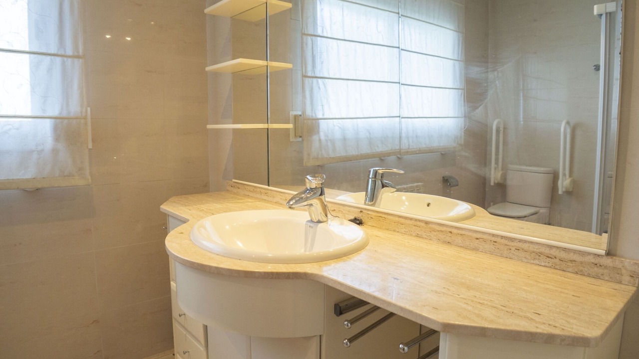 Photo of Bathroom in Cunit
