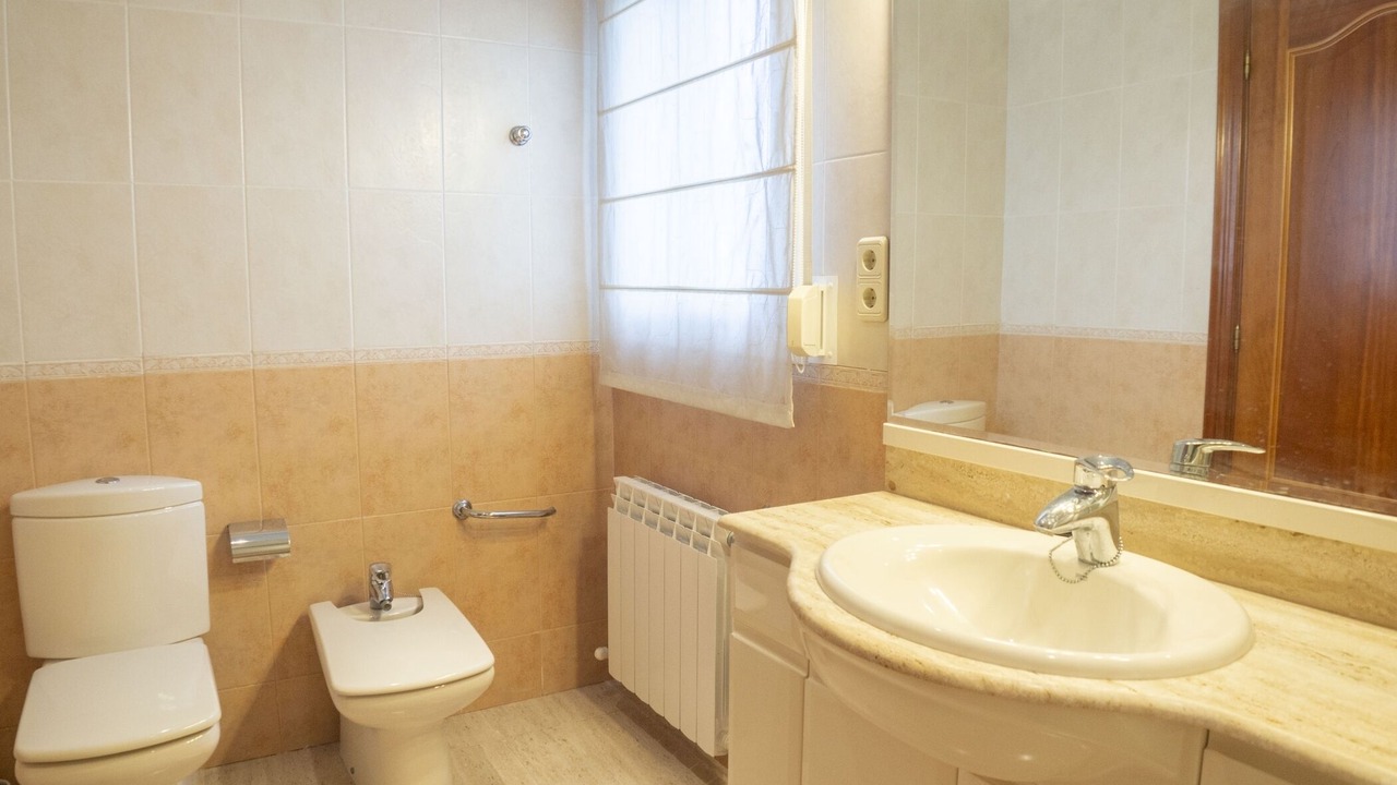 Photo of Bathroom in Cunit