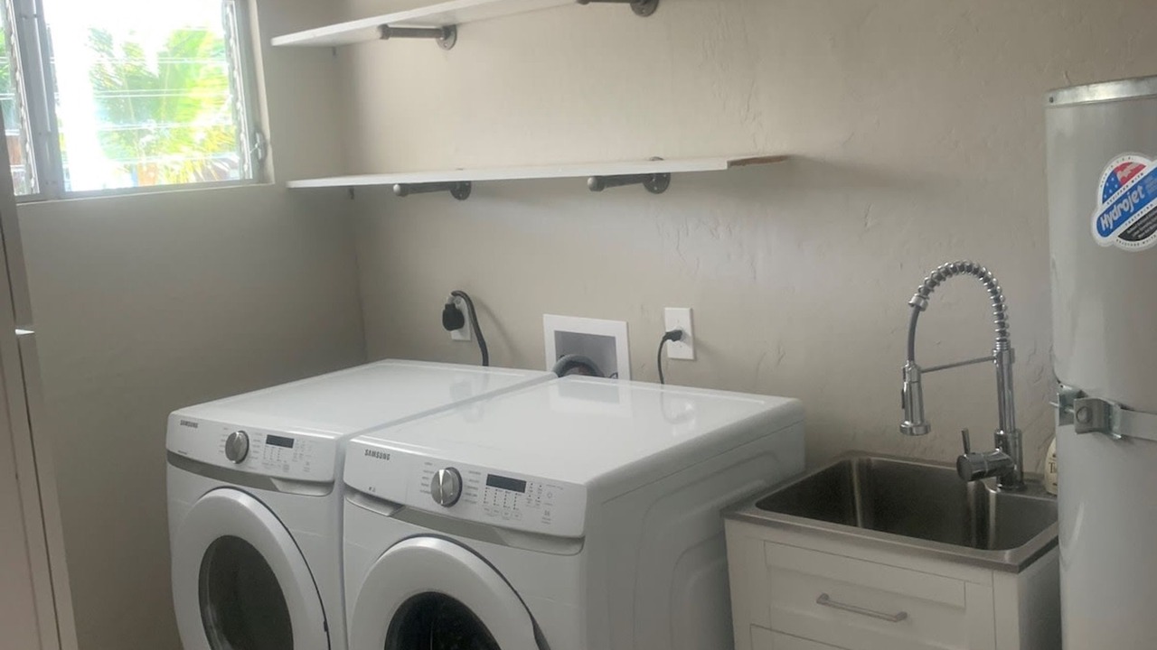 Photo of Others in Kahaluu Bay