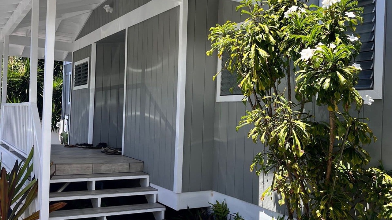 Photo of Others in Kahaluu Bay