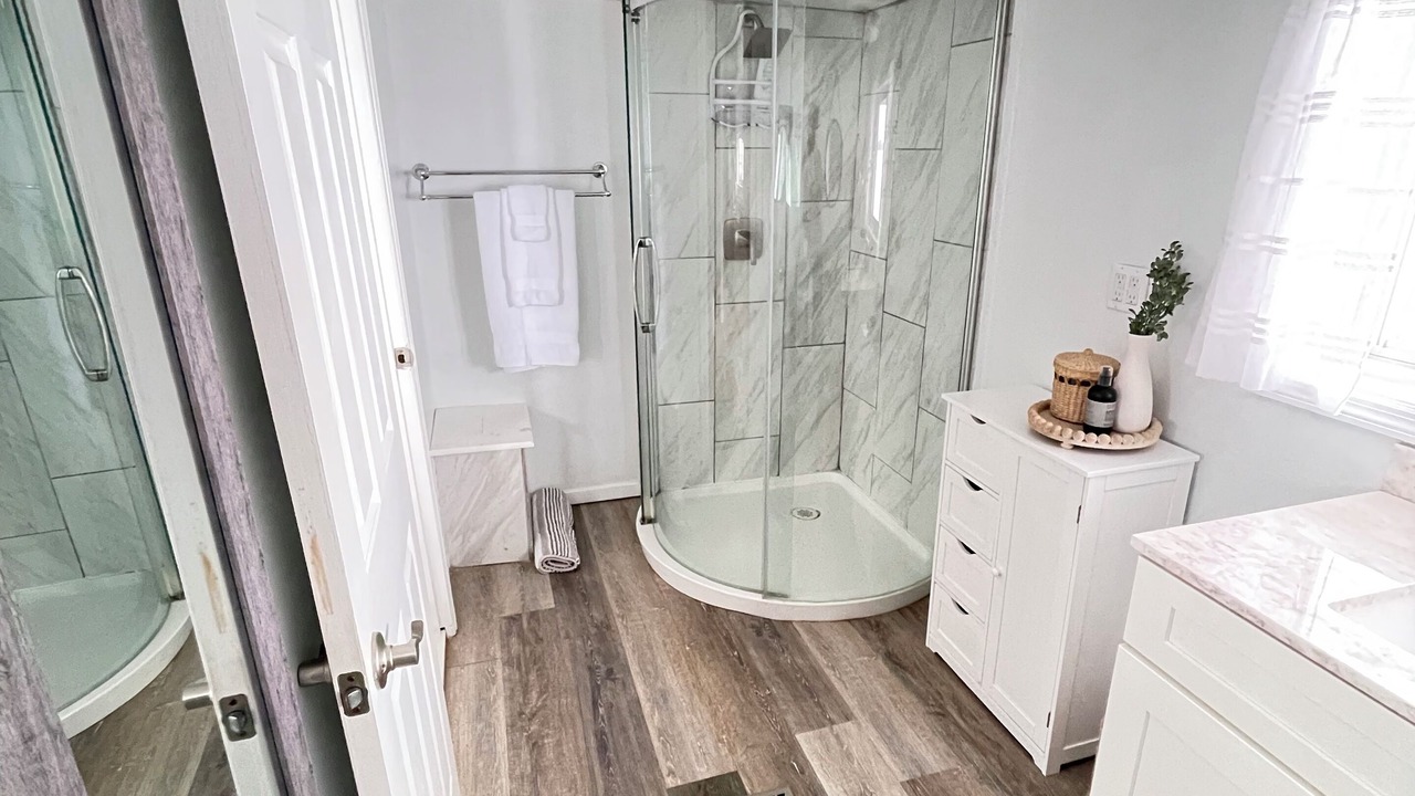 Photo of Others in Dexter