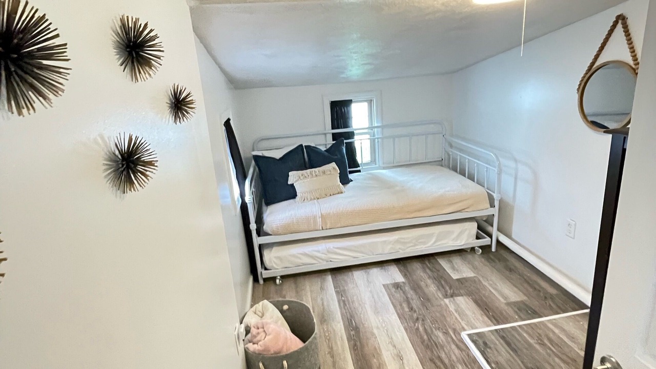 Photo of Others in Dexter