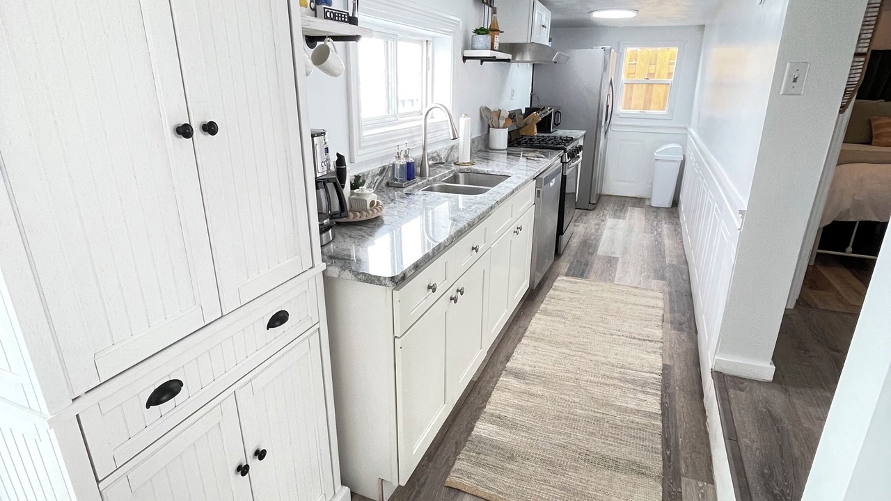 Photo of Others in Dexter