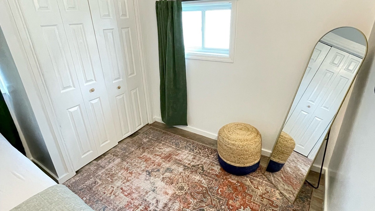 Photo of Others in Dexter