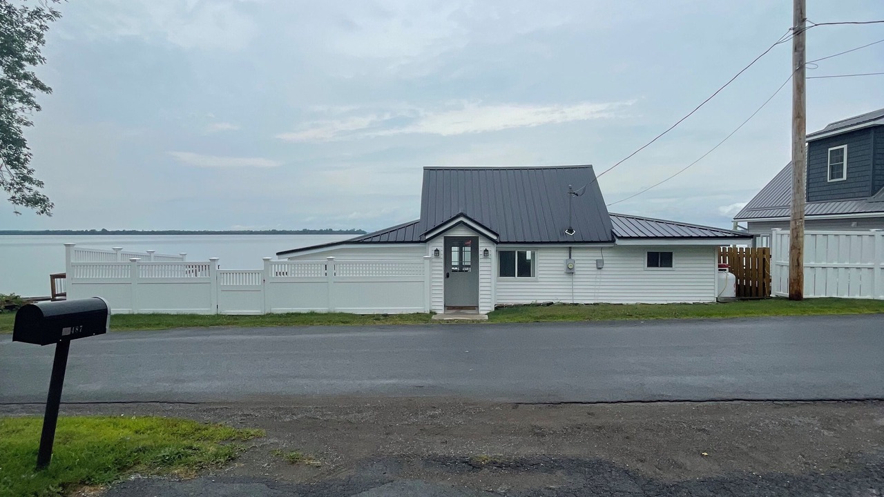 Photo of Others in Dexter