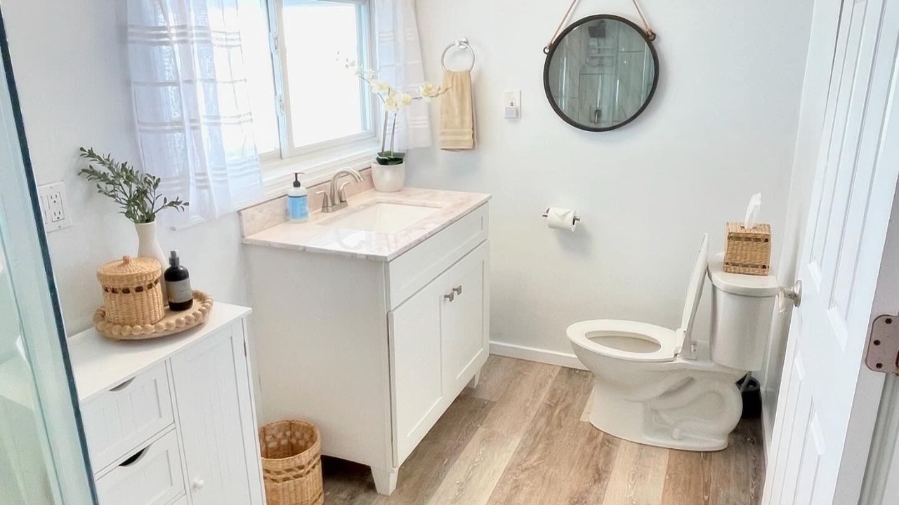 Photo of Others in Dexter