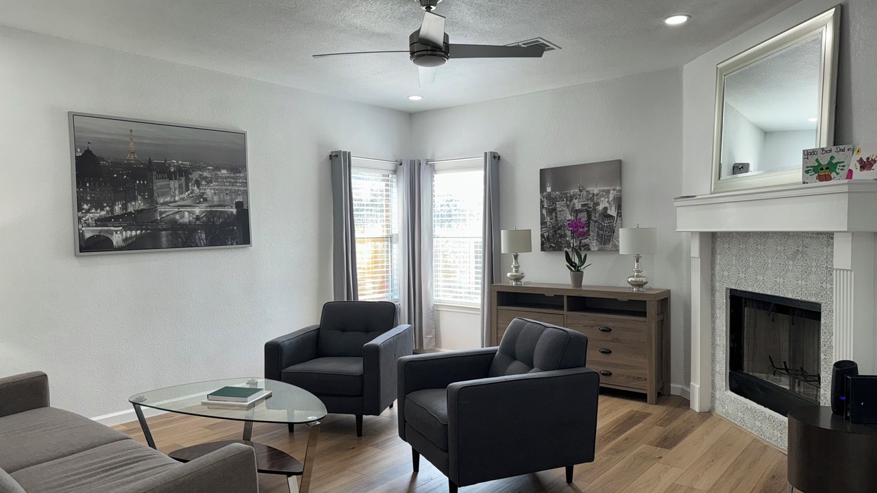 Photo of Livingroom in Round Rock