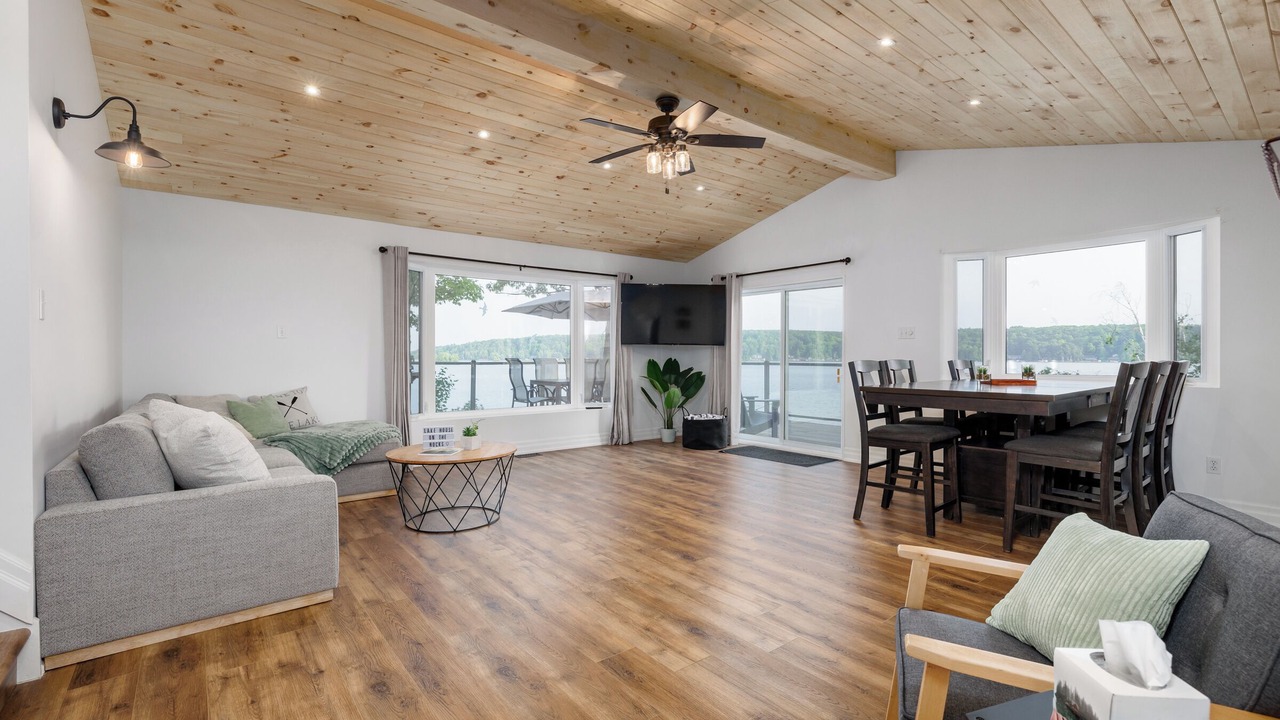 Photo of Livingroom in Trent Lakes