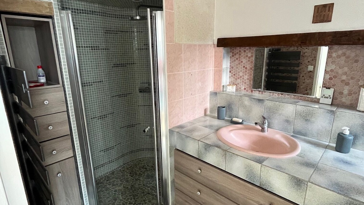 Photo of Others in Marigny