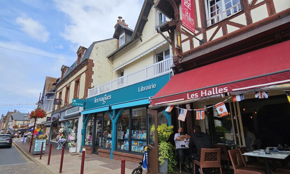 Photo of Others in Houlgate