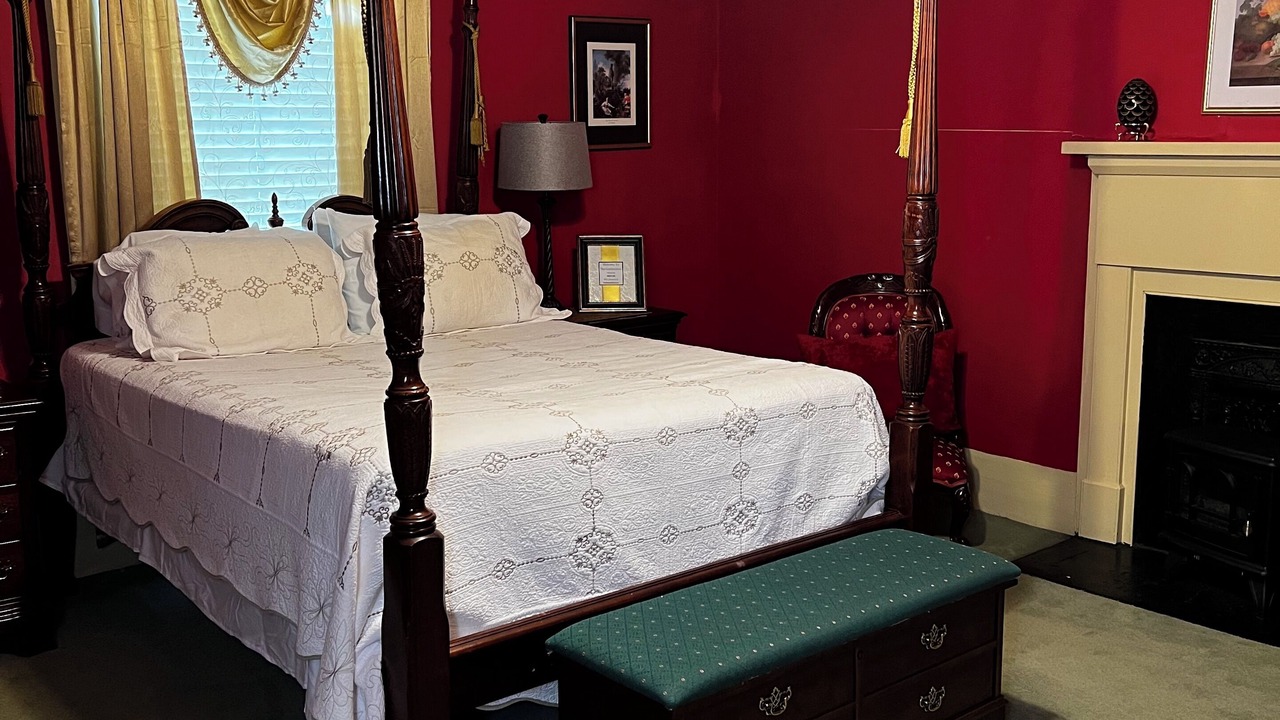 Photo of Bedroom in Bainbridge