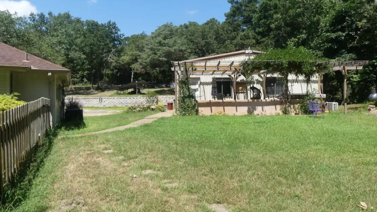 Photo of Outdoor in Larue