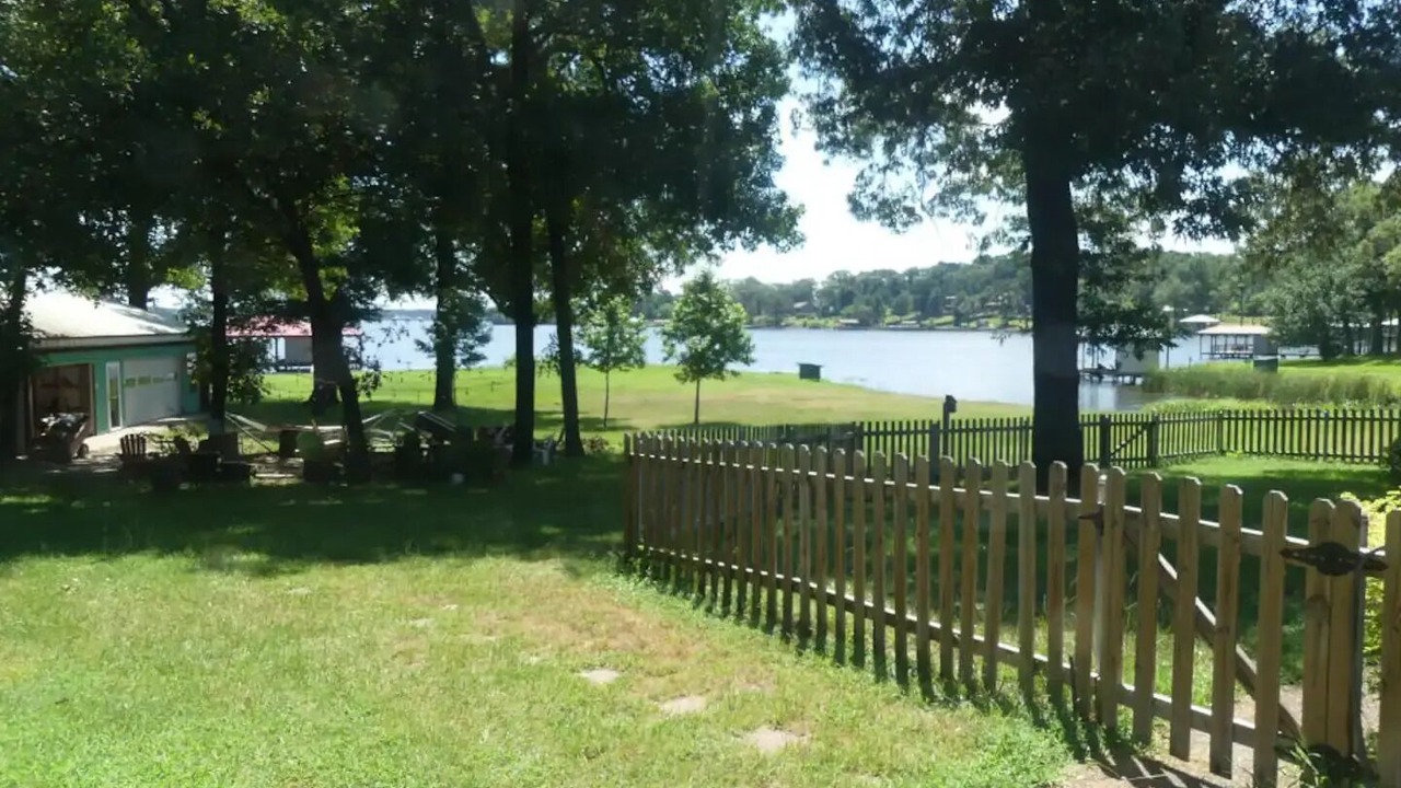Photo of Outdoor in Larue