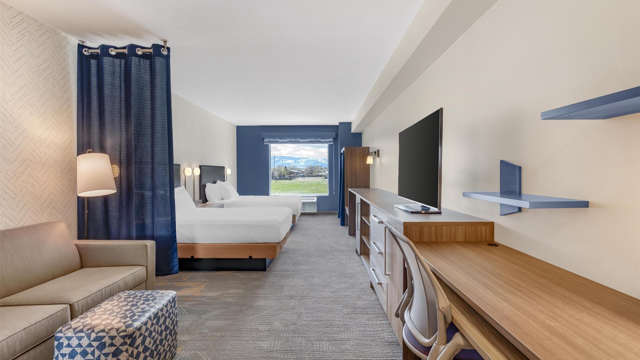 Photo of Livingroom in Four Corners