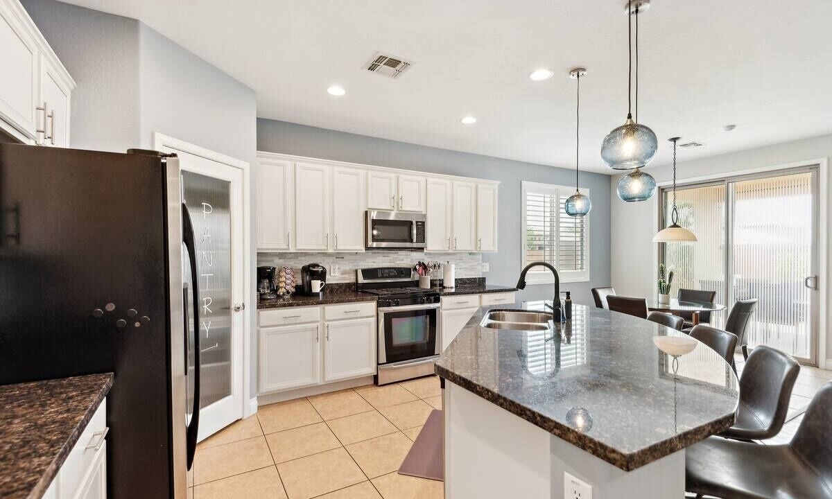 Photo of Kitchen in Canyon Trails