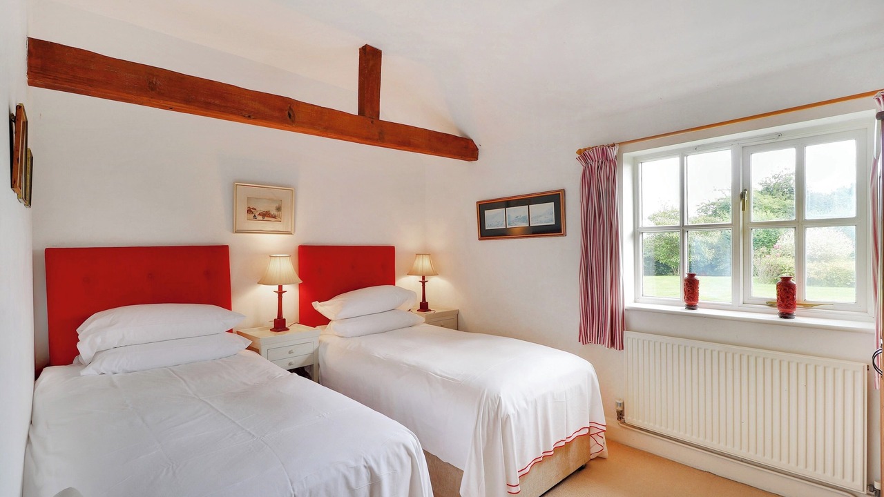 Photo of Others in Leigh