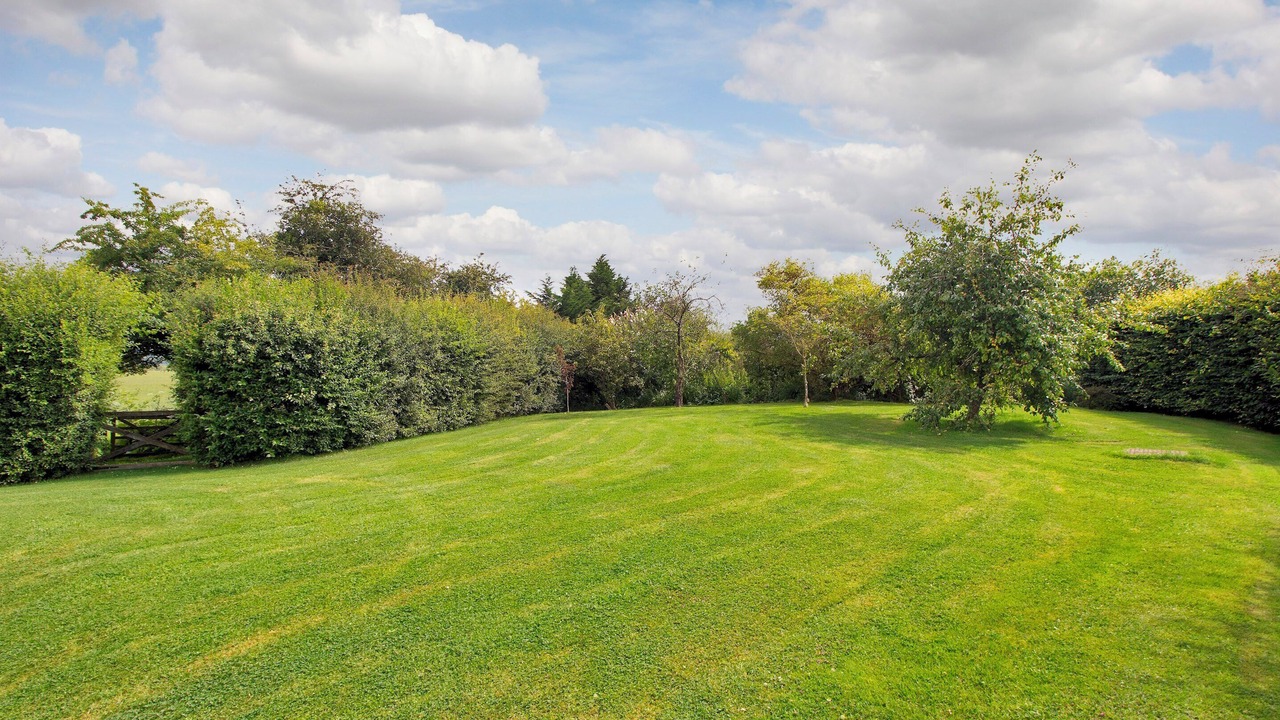 Photo of Outdoor in Leigh