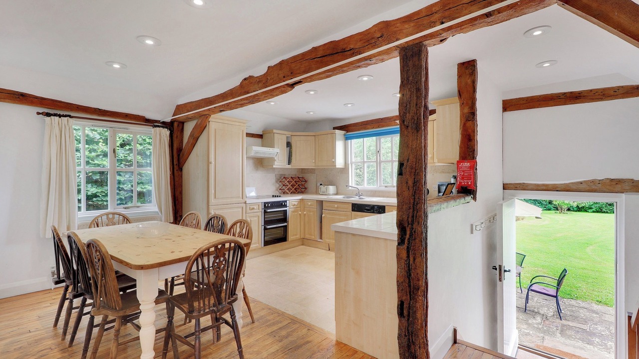 Photo of Others in Leigh