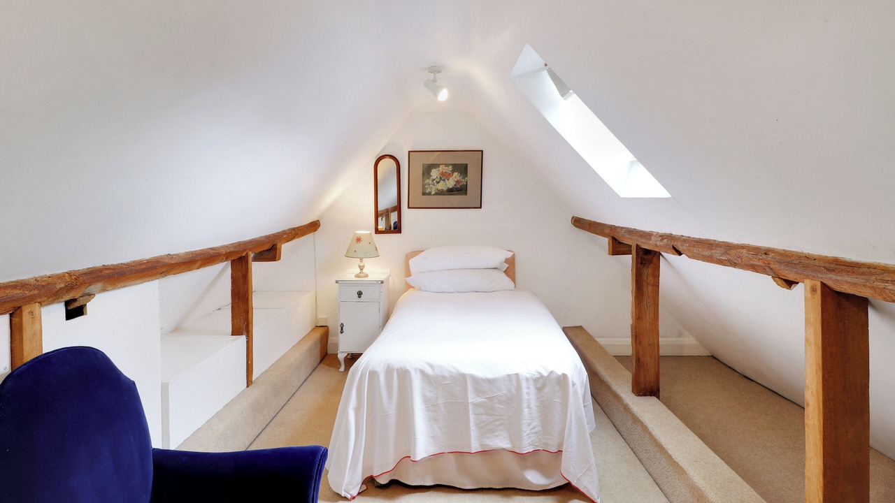 Photo of Others in Leigh