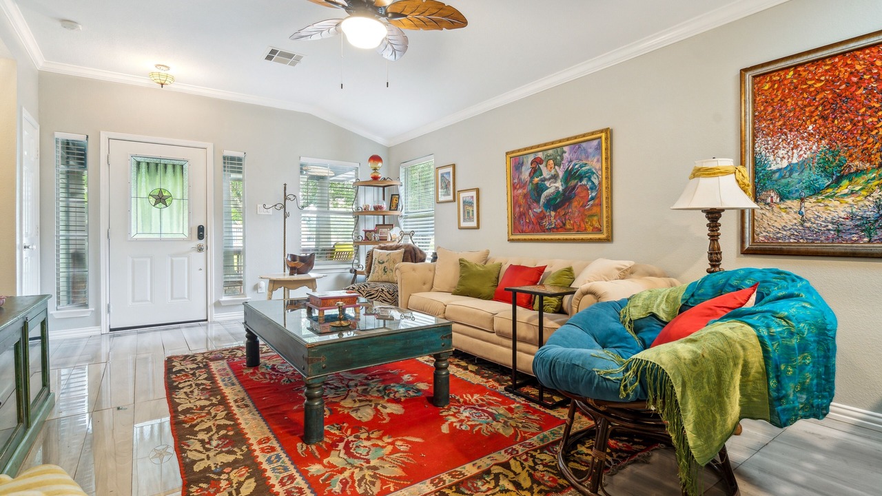 Photo of Livingroom in Kyle