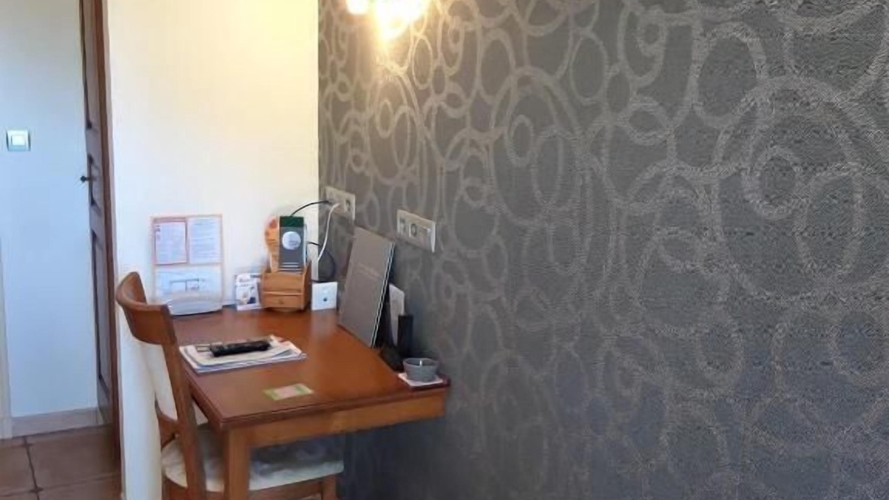 Photo of Others in Mercuer